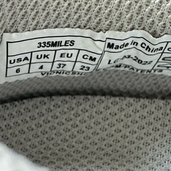 Vionic 335 Miles Athletic Comfort Shoes Grey Women’s Size 6 Preloved