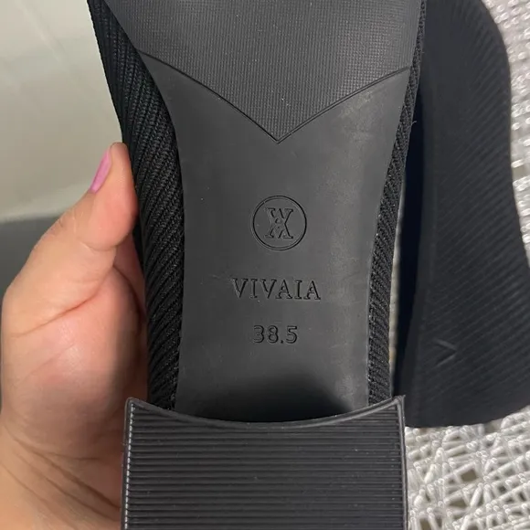 VIVAIA SiZE 38.5Black Women's Shoes