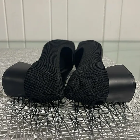 VIVAIA SiZE 38.5Black Women's Shoes