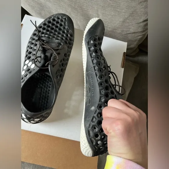 Vivobarefoot black Honeycomb shoes