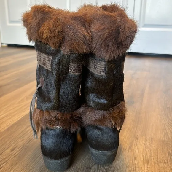 vtg Italian Tecnica 70s 80s brown goat fur mukluk muk luk boots size 7.5 cute