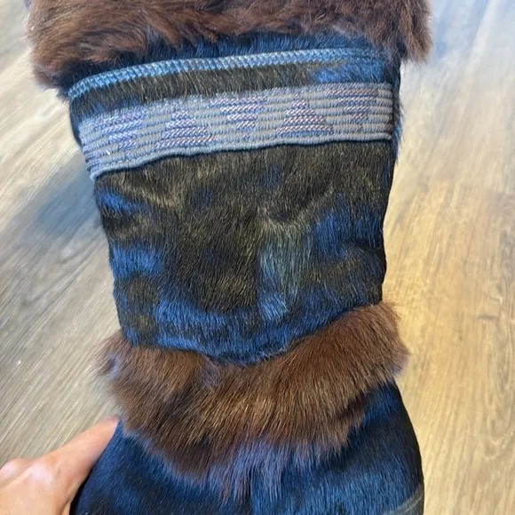 vtg Italian Tecnica 70s 80s brown goat fur mukluk muk luk boots size 7.5 cute