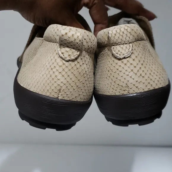 Walking Cradles 6 WIDE Shoes