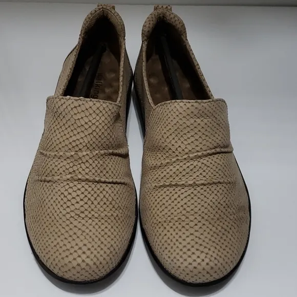 Walking Cradles 6 WIDE Shoes