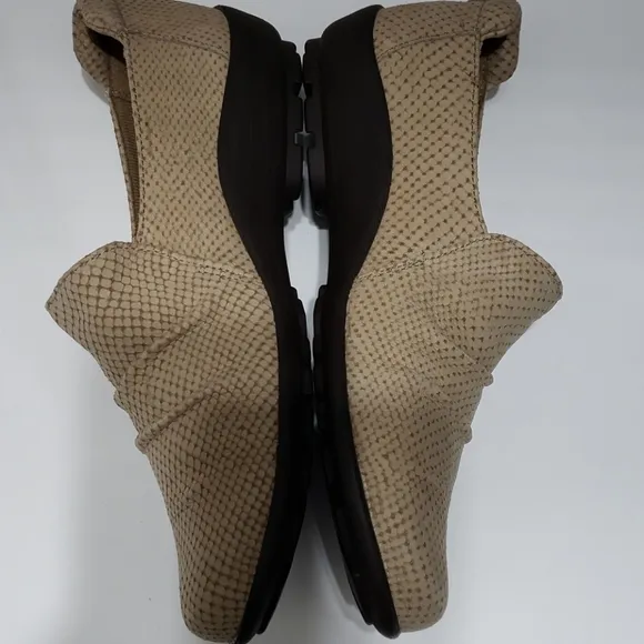 Walking Cradles 6 WIDE Shoes