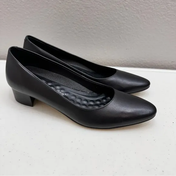 Walking Cradles Women's Size 8 Black Jessica Pumps Block Heels