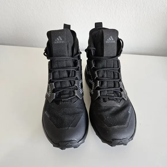 With Box Adidas | Gore-Tex Mountaineering and Trekking Mid Hiking Shoes, Mens 11