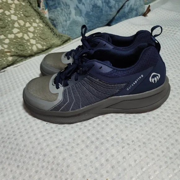 WOLVERINE EUC MENS SZ 9 BOLT VENT  DURASHOCK  CARBONNA TOE WORK SHOES