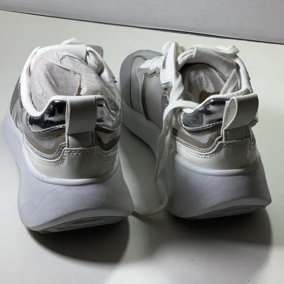 Women's Aki Lace-Up Sneakers