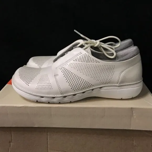 Women's Clarks Un Voltra Lace Up Shoes White