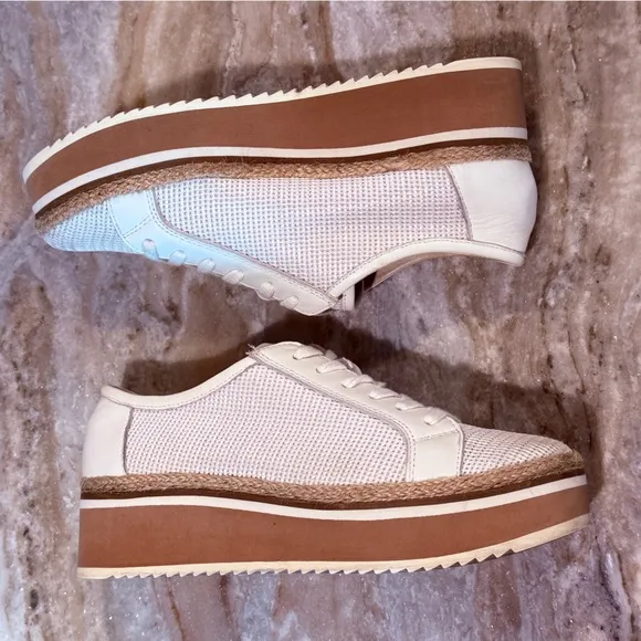 Women’s DOLCE VITA Telah platform sneakers- Size 7.5