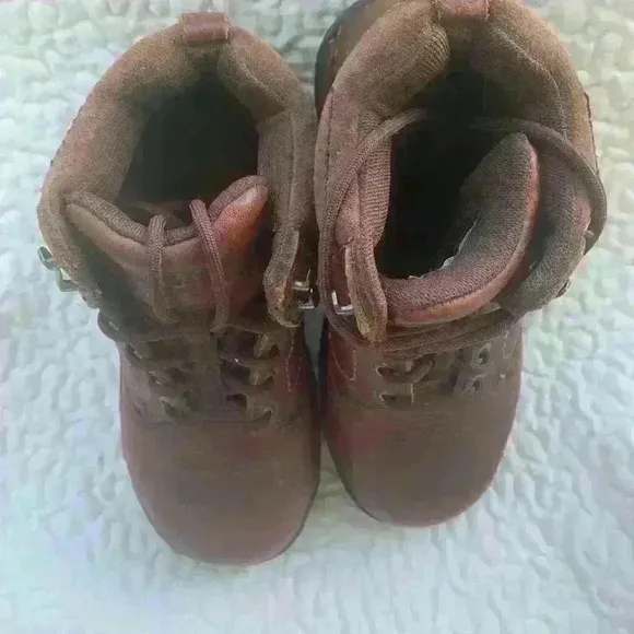 Women’s Hytest steel toe brown leather lace up boots size 7 safety footwear