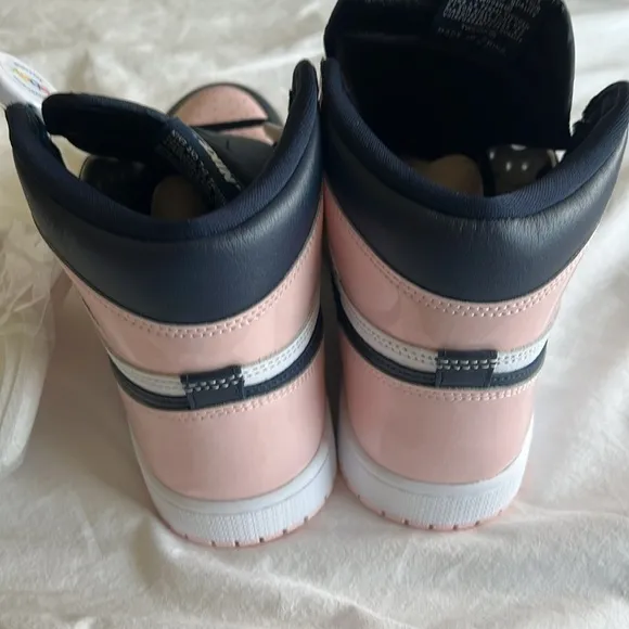 Women’s Jordan 1 High Sneakers