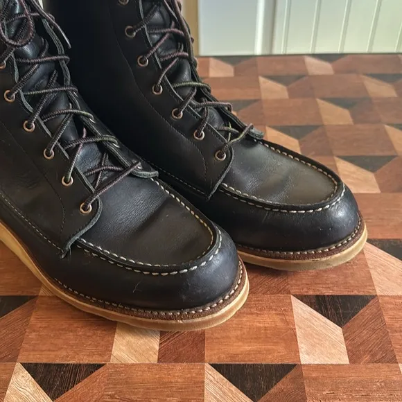 Women’s Red Wing 8 inch Moc Toe Boots Black 9