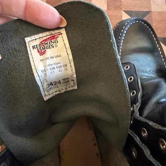Women’s Red Wing 8 inch Moc Toe Boots Black 9