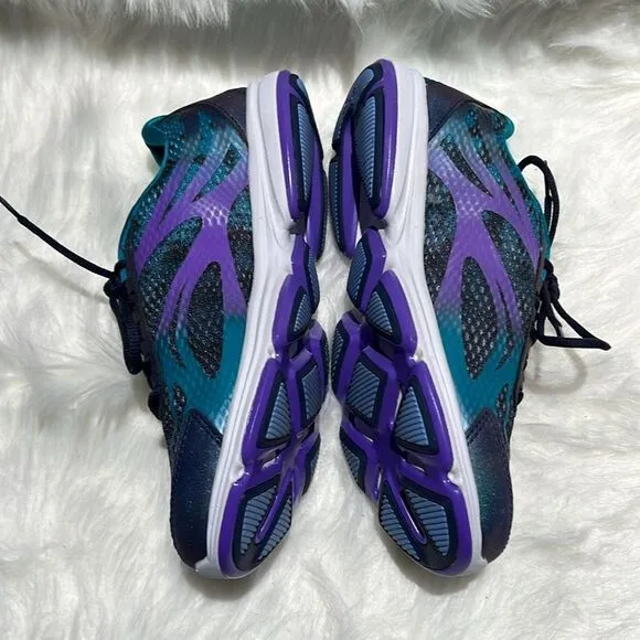 Women's Ryka Plus 2 Devotion Walking Sneakers Size 7.5M.  B69