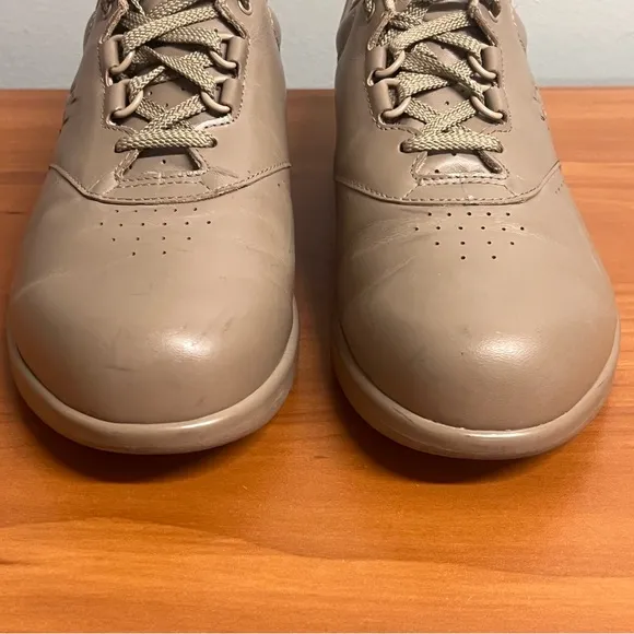 WOMEN'S SAS FREETIME COMFORT WALKING SHOES Mocha Size 9 Wide
