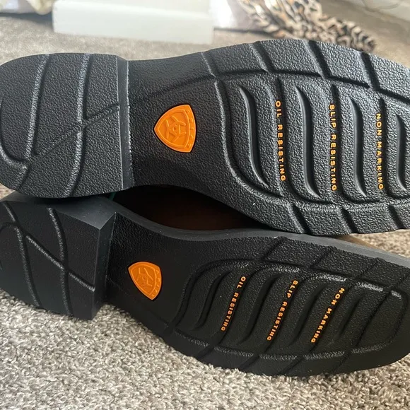 Work boots for women (steel toe)