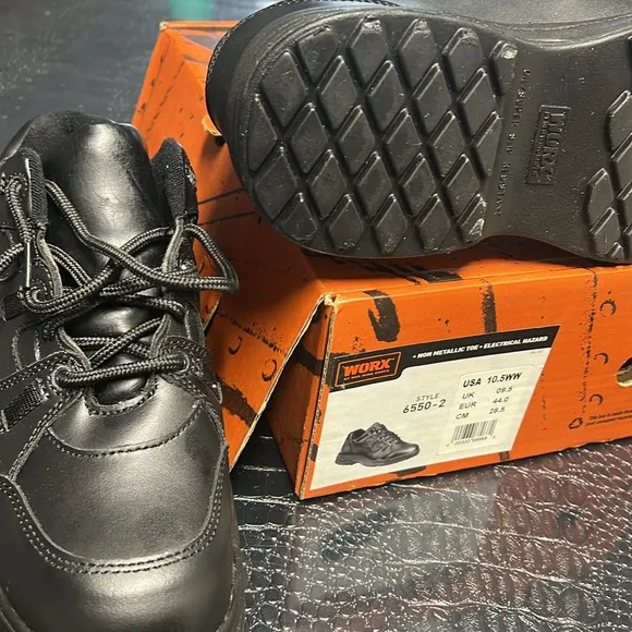 Work By Red Wing Shoes Non Metallic Toe Electrical Hazard size 10.5WW