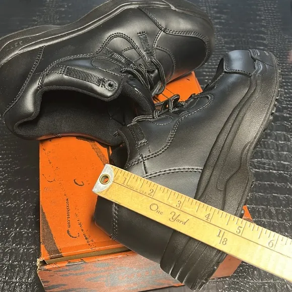 Work By Red Wing Shoes Non Metallic Toe Electrical Hazard size 10.5WW