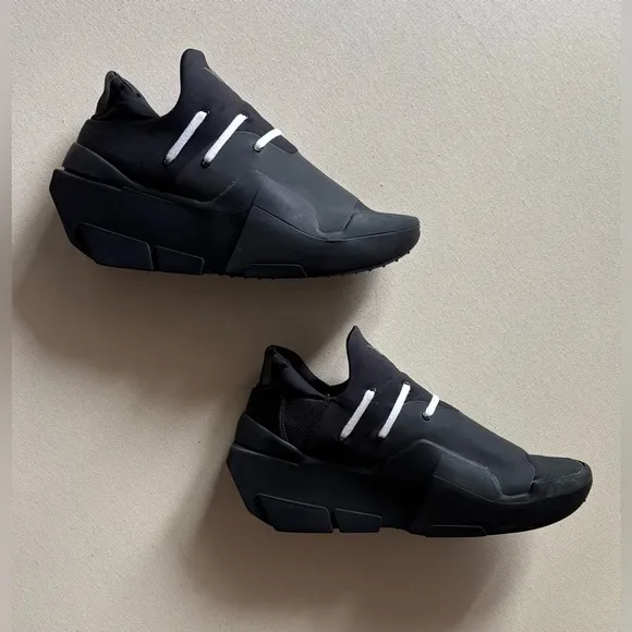 Y-3 Black Mira Sneakers Modern Minimalist Design