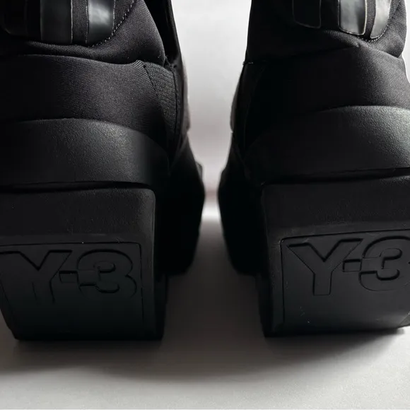 Y-3 Black Mira Sneakers Modern Minimalist Design