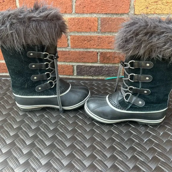Youth Girl's Sorel Joan of Arctic Waterproof Winter Snow Boots Black Size 3