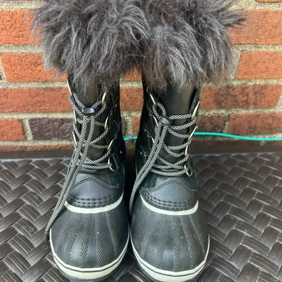 Youth Girl's Sorel Joan of Arctic Waterproof Winter Snow Boots Black Size 3