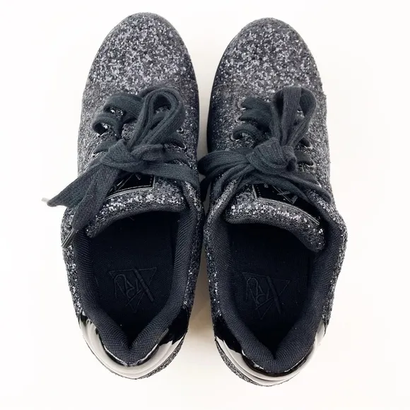 YRU Lala Heart Platform Sneakers Black Red Glitter Size 8
