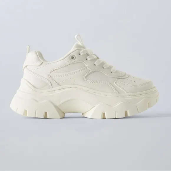 Zara girl chunky sole sneakers. Size 5 (9.3inches)